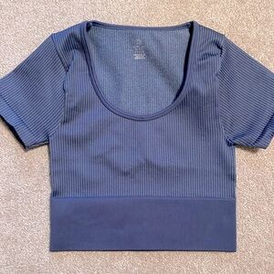 Offline by aerie blue crop top, short sleeves,  heavy stretchy material